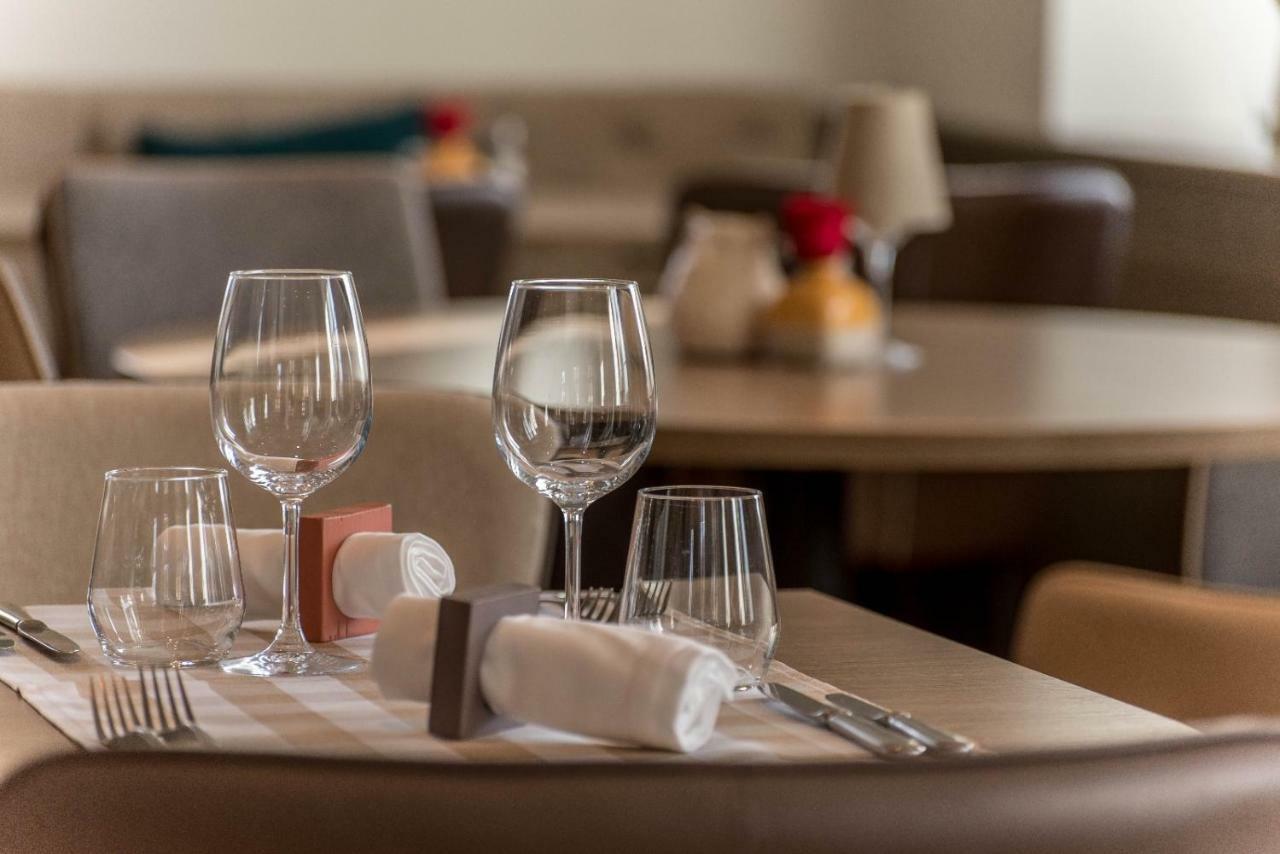 L'Auberge De Mezieres מראה חיצוני תמונה
