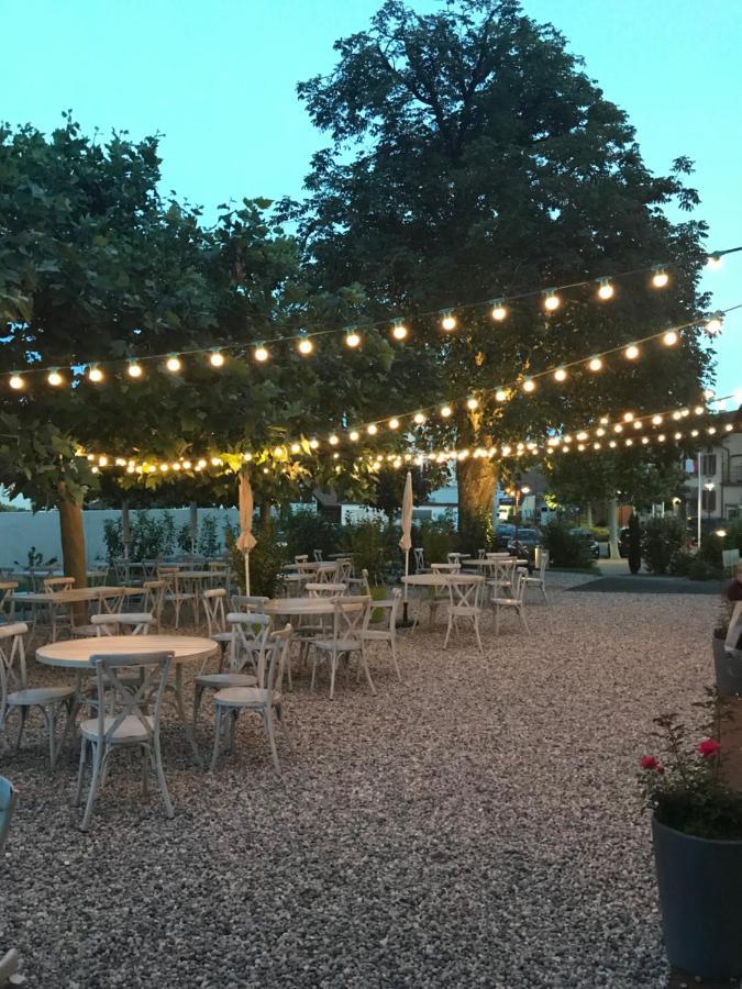 L'Auberge De Mezieres מראה חיצוני תמונה